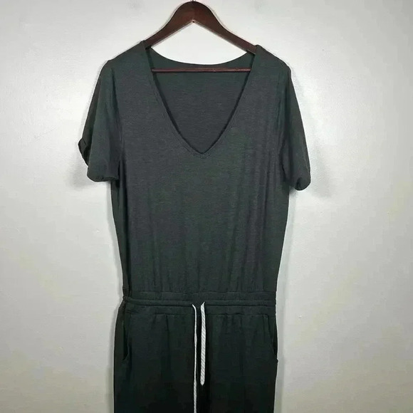 Vuori Pants - Vuori Women's Charcoal Grey Jersey Knit V Neck Short Sleeve Jumpsuit Jogger Pant